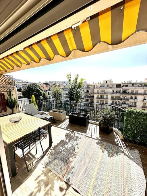 Appartamento Mirabeau - De Luxe De 100m2 Avec Terrasse